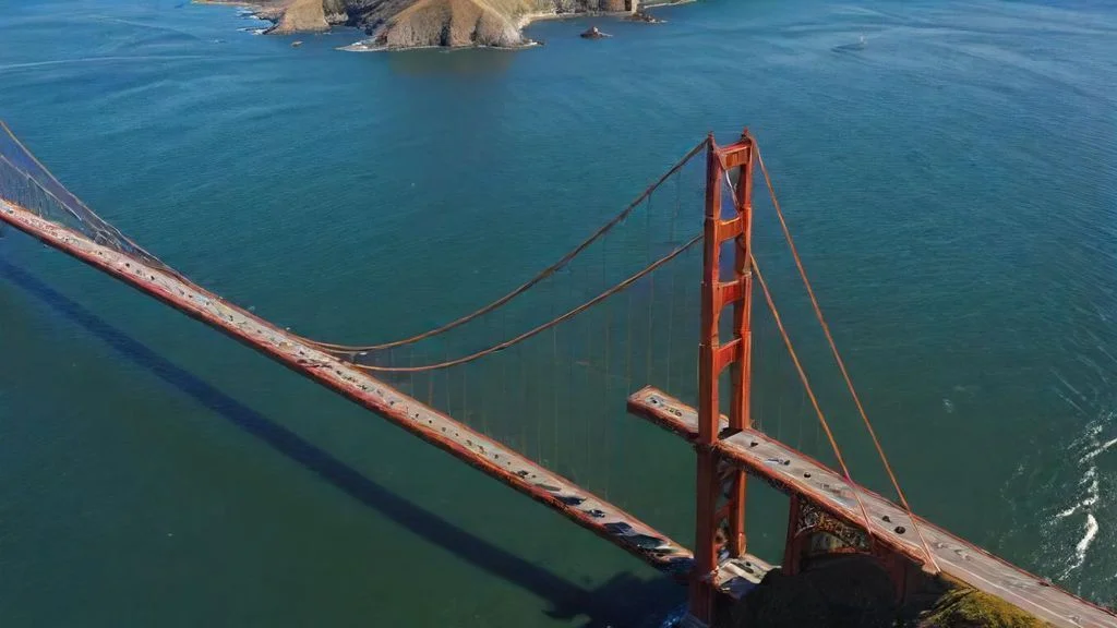 Golden Gate – Ikona we mgle